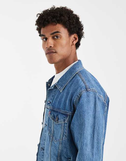 Levi's – Locker geschnittene Truckerjacke aus Denim in verwaschenem Mittelblau, 3 von 5