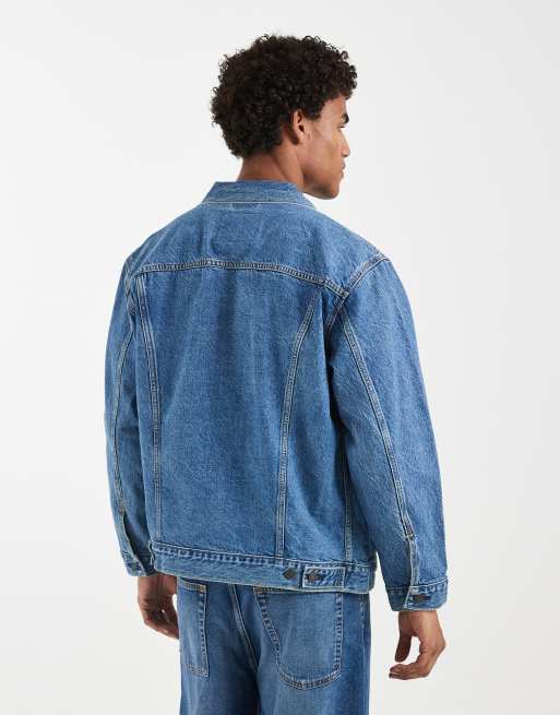 Levi's – Locker geschnittene Truckerjacke aus Denim in verwaschenem Mittelblau, 5 von 5