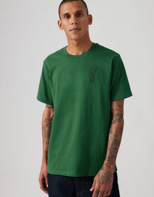 Levi's – Locker geschnittenes T-Shirt in Dunkelgrün mit Grafikprint, 4 von 4