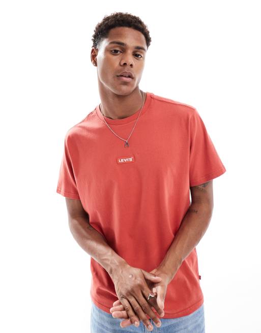 Levi's – Locker geschnittenes T-Shirt in Rot mit mittigem Baby-Tab-Logo