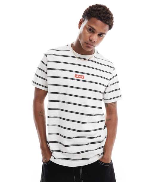 Levi's – Locker geschnittenes T-Shirt in Weiß mit Streifen und kleinem, mittigem Logo - view 1