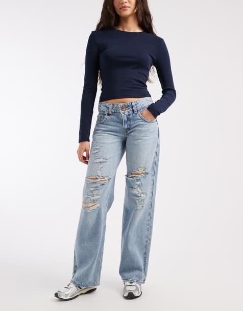 Levi's – Locker sitzende Jeans in hellblauer Waschung mit supertiefem Bund und Zierrissen - view 1