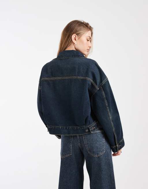 Levi's lockere verkürzte Denim-Truckerjacke in Blau, 4 von 4