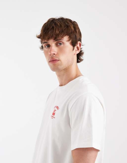 Levi's lockeres T-Shirt mit Grafik-Print auf der Rückseite in Weiß, 3 von 5