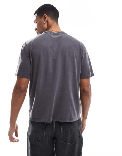 Levi's – Lockwood – Bleksvart t-shirt med "Athletic Practice"-tryck, 4 av 4