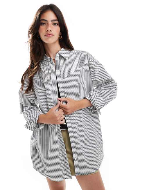 Levi's - Lola - Poplin-skjorte i afslappet pasform med marineblå og hvide striber i forskellige led