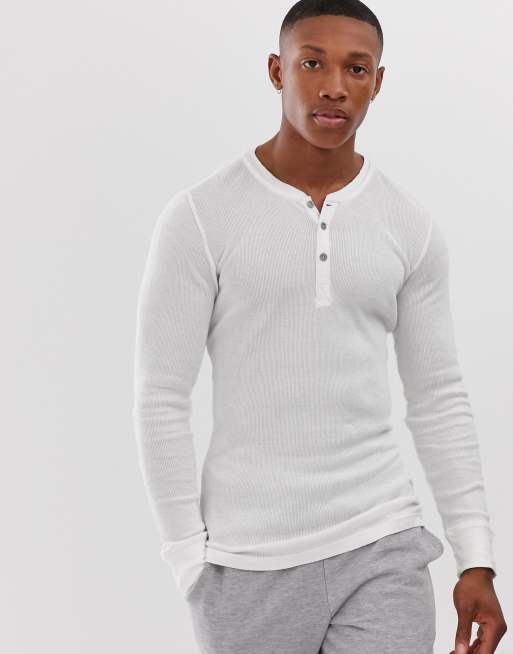 Levi's long sleeve henley in |