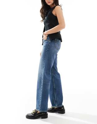 Levi's Loose Low Rise Jeans In Blue
