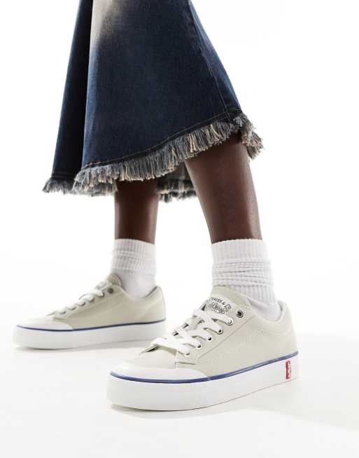 Levi's - LS2 - Cremefarvede sneakers med logomærke på hælen 