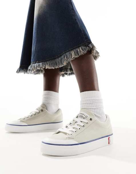 Levi's - LS2 - Sneakers met logo op de hiel in crème - view 1
