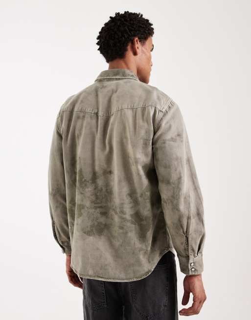 Levi's – Luźna jeansowa koszula w kowbojskim stylu we wzór moro, 3 z 5