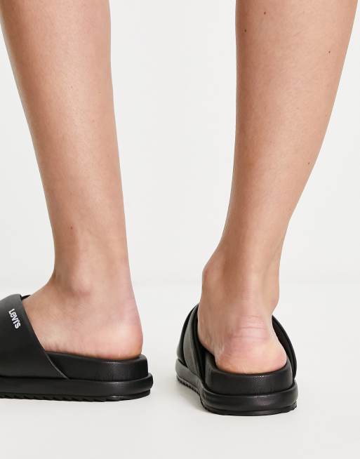 Levi's – Lydia – Czarne poliuretanowe sandały z krzyżującymi się paskami i logo, 2 z 4