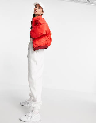 levi's white puffer jacket