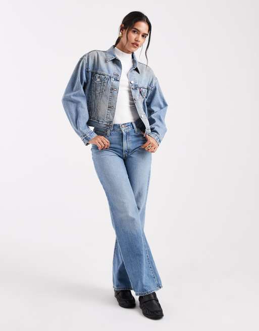 Levi's - Lyseblå truckerjakke i denim i 90'er-stil med western-design over skuldrene, 3 af 4