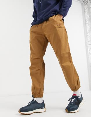 levis cargo joggers
