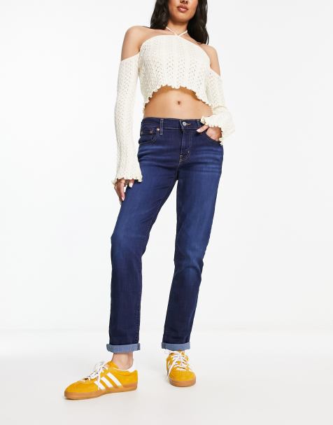 Levi's mid rise boyfriend jeans in dark blue