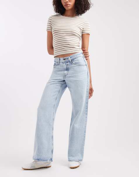 Levi's middy loose boot denim jeans in bleach wash - view 1