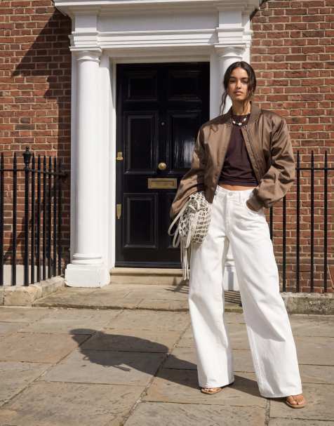 Levi's middy wide denim jeans in white - view 1