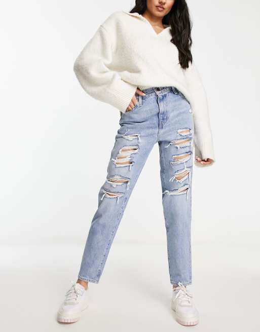 Levi's – Mom-Jeans in verwaschenem Hellblau mit hohem Bund und Used-Effekt 