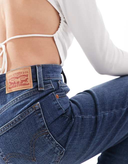Levi's - Mom jeans met hoge taille in donkerblauw met marineblauwe wassing, 5 van 5