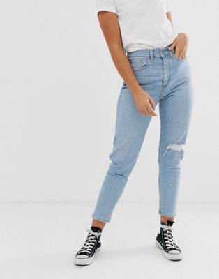 Levi's mom jeans with knee rip | ASOS