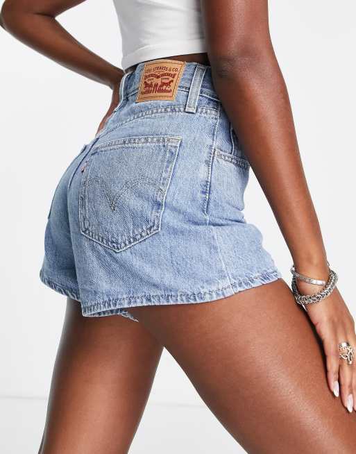 Levi's - Mom shorts a vita alta lavaggio blu chiaro , 3 di 4