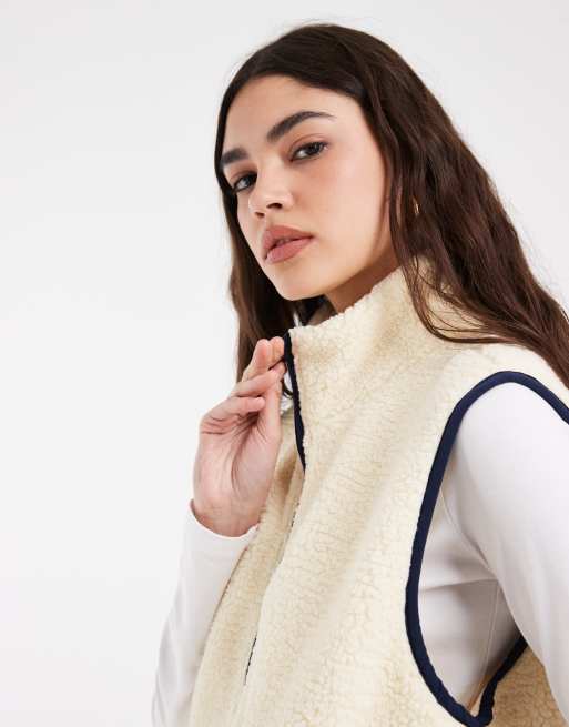 Levi's morrison sherpa funnel neck zip up gilet in white , 3 of 4