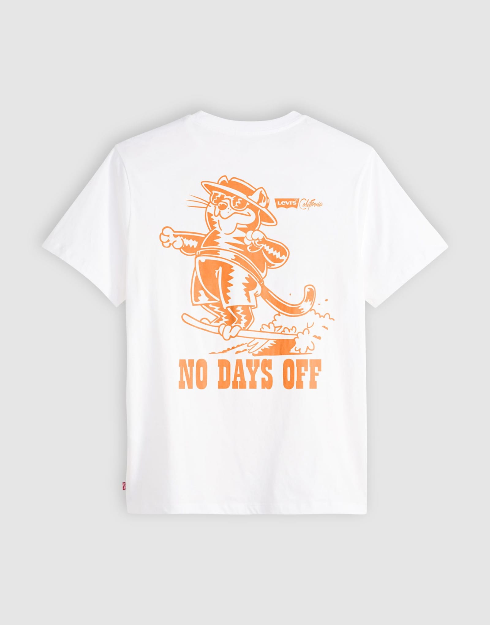 Белая футболка свободного кроя с принтом на спине от Levi's no days off