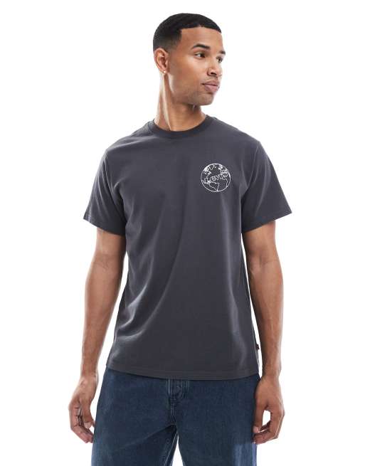 Levi's - Off Beets - T-shirt vestibilità comoda nera con stampa di barbabietole sulla schiena, 4 di 4