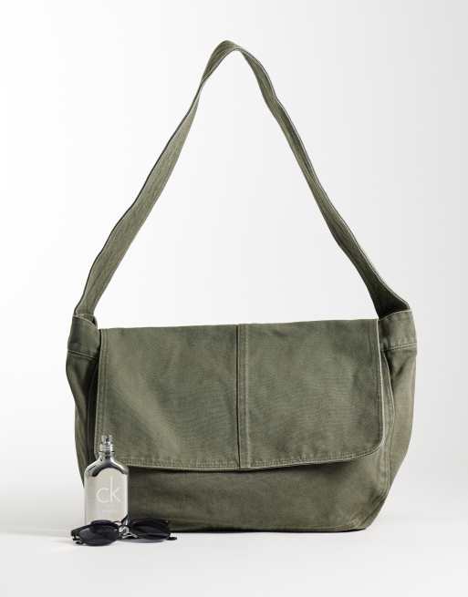 Levi's oliver mail bag in khaki, 2 of 4