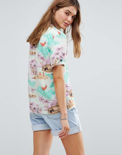 Levi's hawaiian shirt store womens