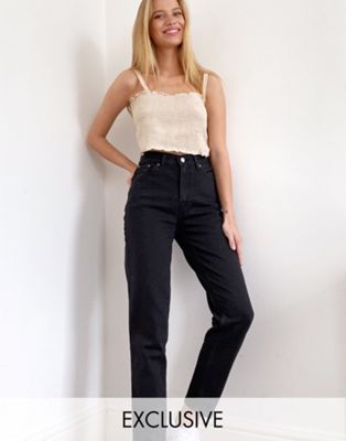 black levis high waisted mom jeans