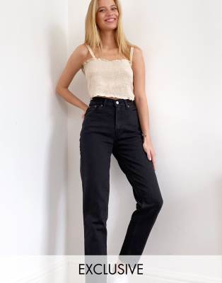 mom jeans levis black