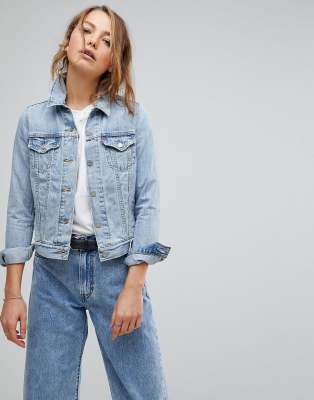 levi's original trucker denim jacket