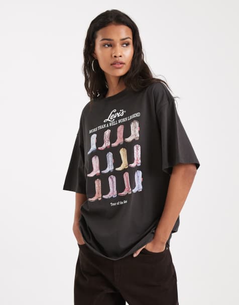 Levi's – Oversize-T-Shirt in Schwarz mit Cowboy-Grafikprint - view 1