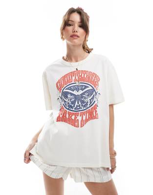 Levi's Oversized T-shirt With Butterfly Print