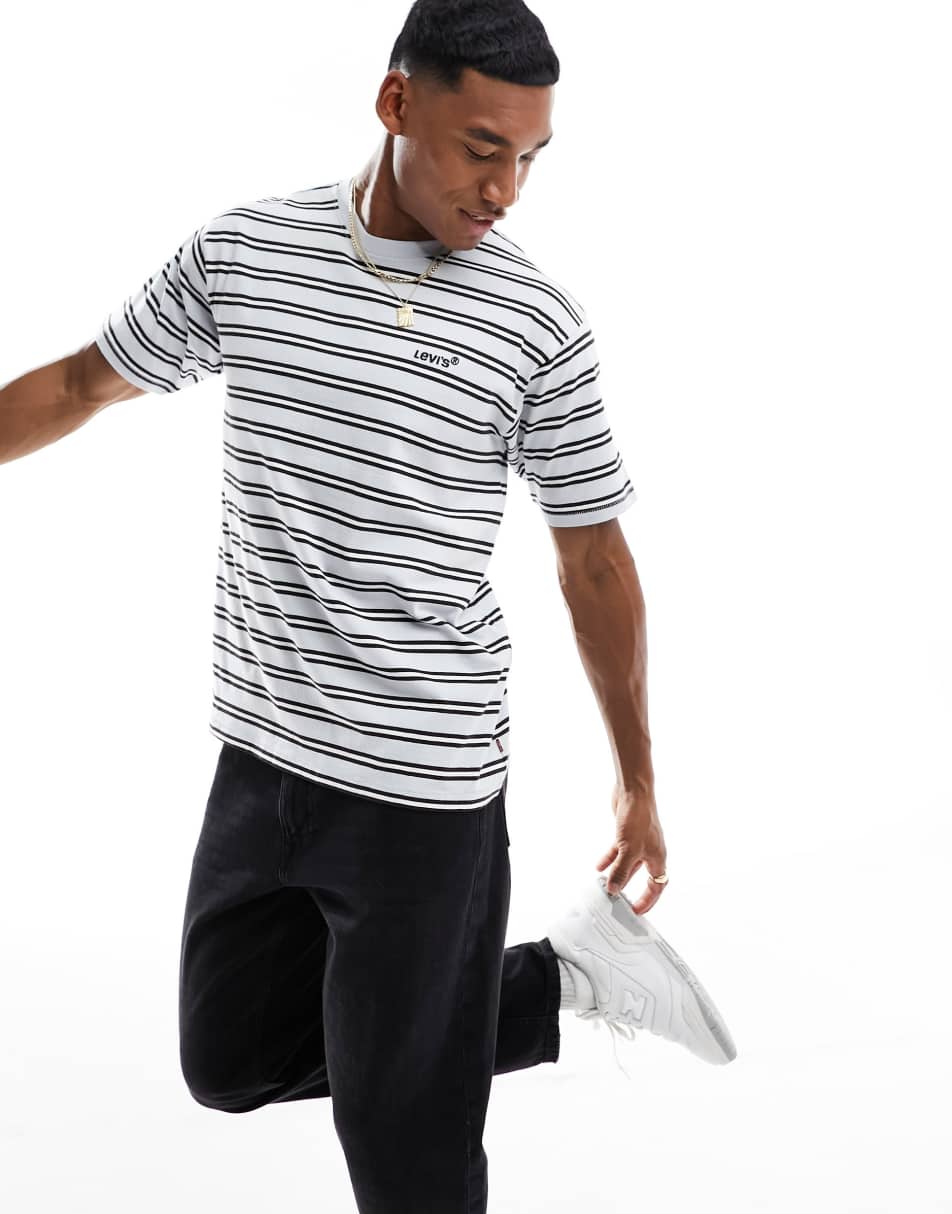 Levi's oversized vintage t-shirt in blue stripe with logo