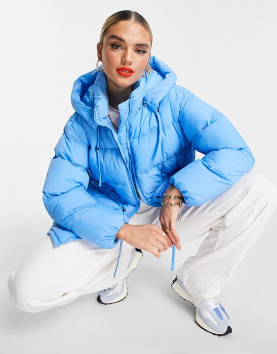 https://images.asos-media.com/products/levis-padded-jacket-in-blue/200275793-2?$n_550w$&wid=550&fit=constrain