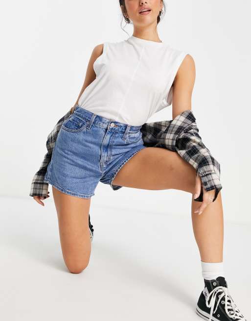 Levi's - Pantaloncini di jeans ampi a vita alta lavaggio blu medio, 3 di 4