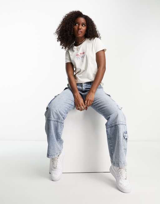 Levi's - Perfect - T-shirt crema con logo floreale, 3 di 4