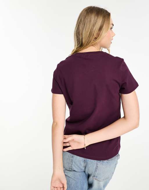 Levi's maroon shop t shirt