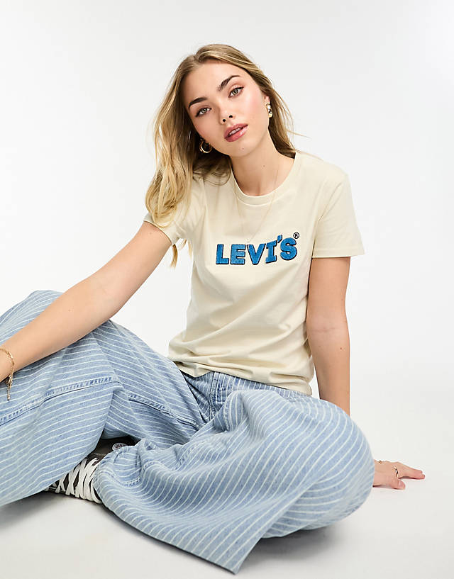 Levi's - perfect t-shirt in cream with logo