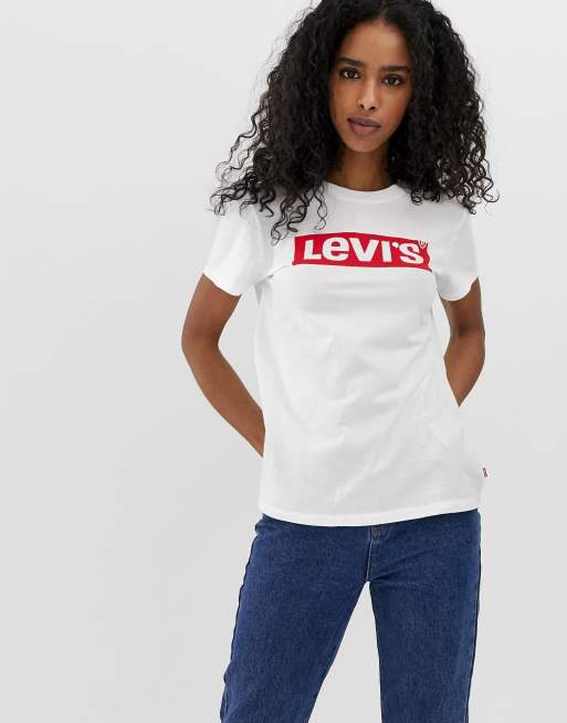 Levis white and red hotsell t shirt