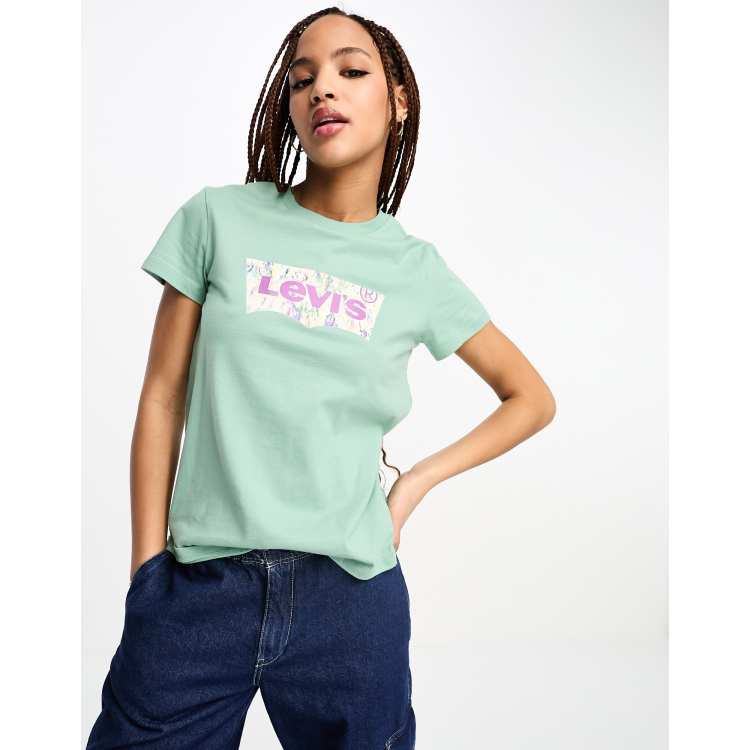 T shirt best sale levis pastel