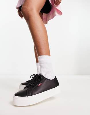 Levi’s platform trainer in black