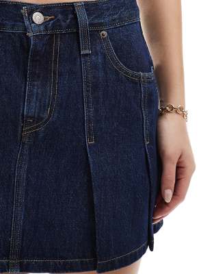 │Odd Studio│ Washed pleated denim mini skirt BLUE OO3SFDK1 Levi's pleated denim mini skirt in dark wash blue | ASOS