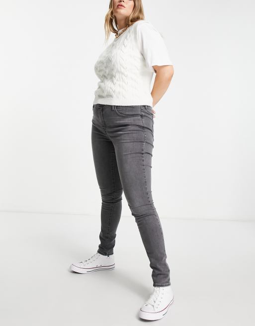 Levi's Plus – 310 – Modelujące jeansy o bardzo obcisłym kroju w odcieniu spranej czerni