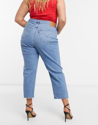 levis plus jeans