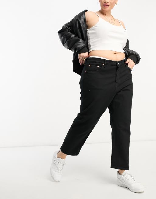 Levi's Plus – 501 – Czarne jeansy z krótszymi nogawkami o prostym kroju
