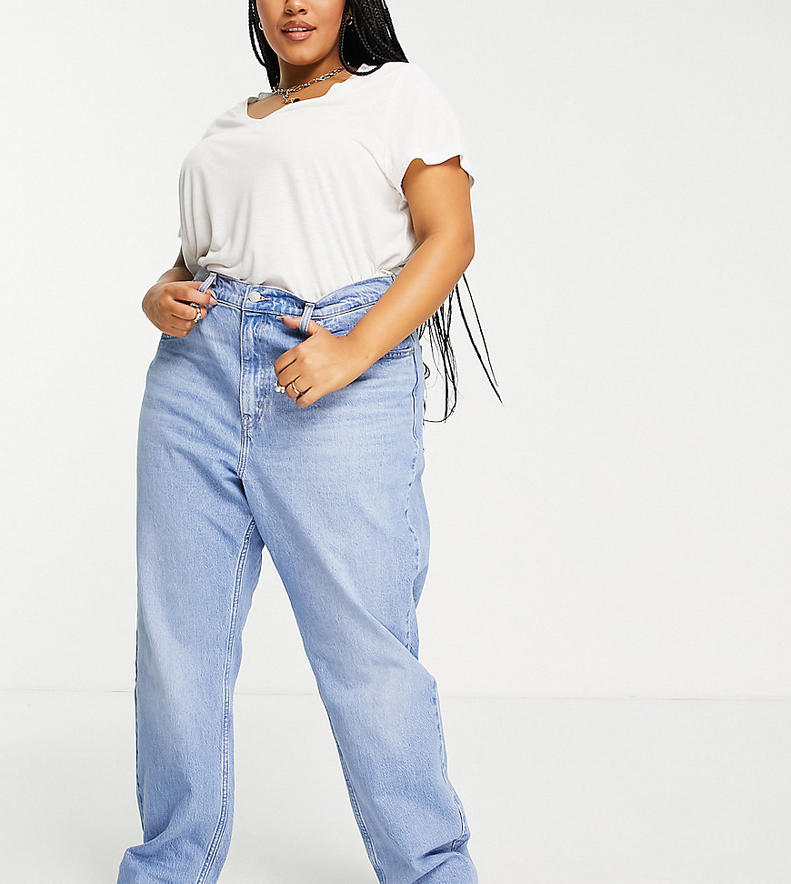 Plus-size jeans by Levi%27s Part of our responsible edit High rise Belt loops Five pockets Straight fit